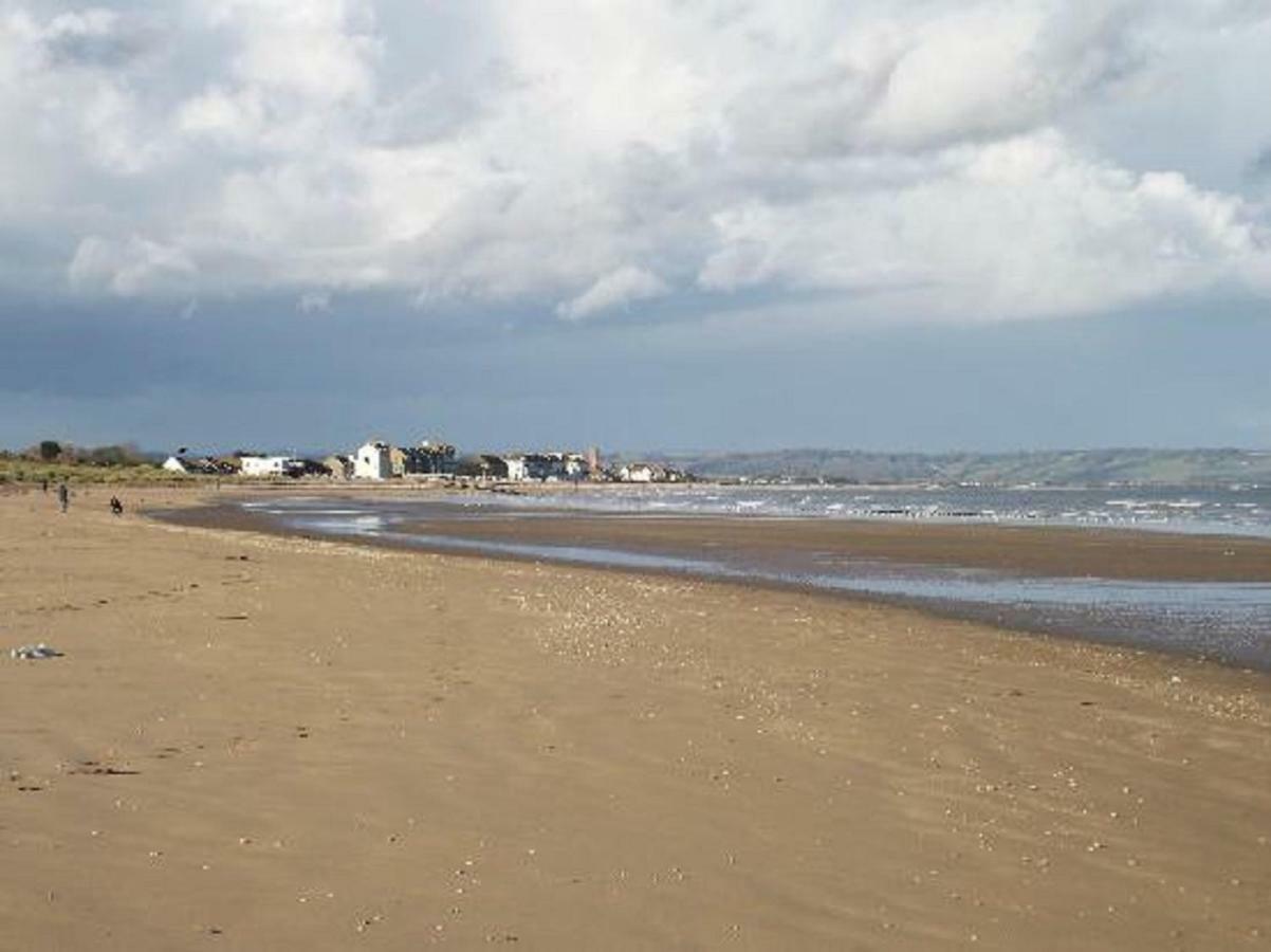 Spacious Holiday Home - Romney Sands Littlestone-on-Sea Exterior photo